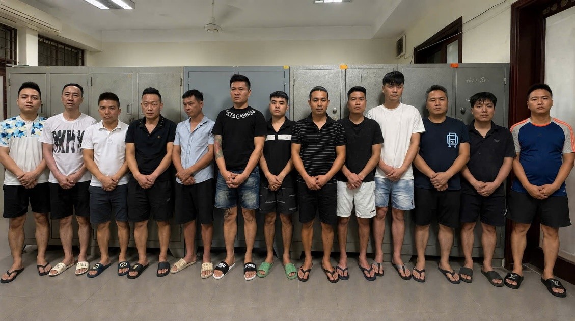 Các đối tượng bị bắt giữ tại cơ quan Công an.jpg