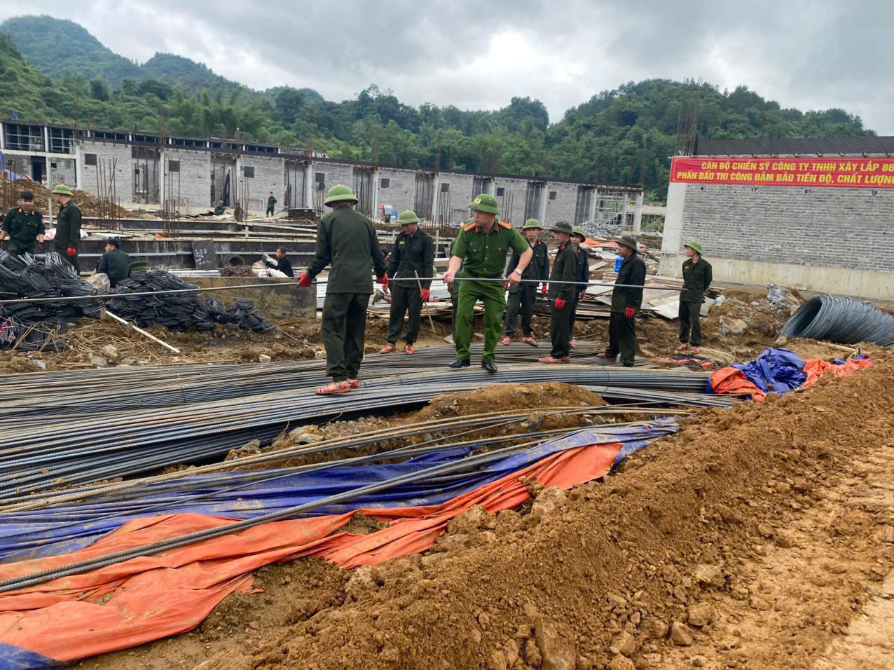 Mỗi công trình hoàn thành không chỉ là kết quả của những ngày lao động miệt mài mà còn là minh chứng cho tinh thần trách nhiệm, sự c.jpg