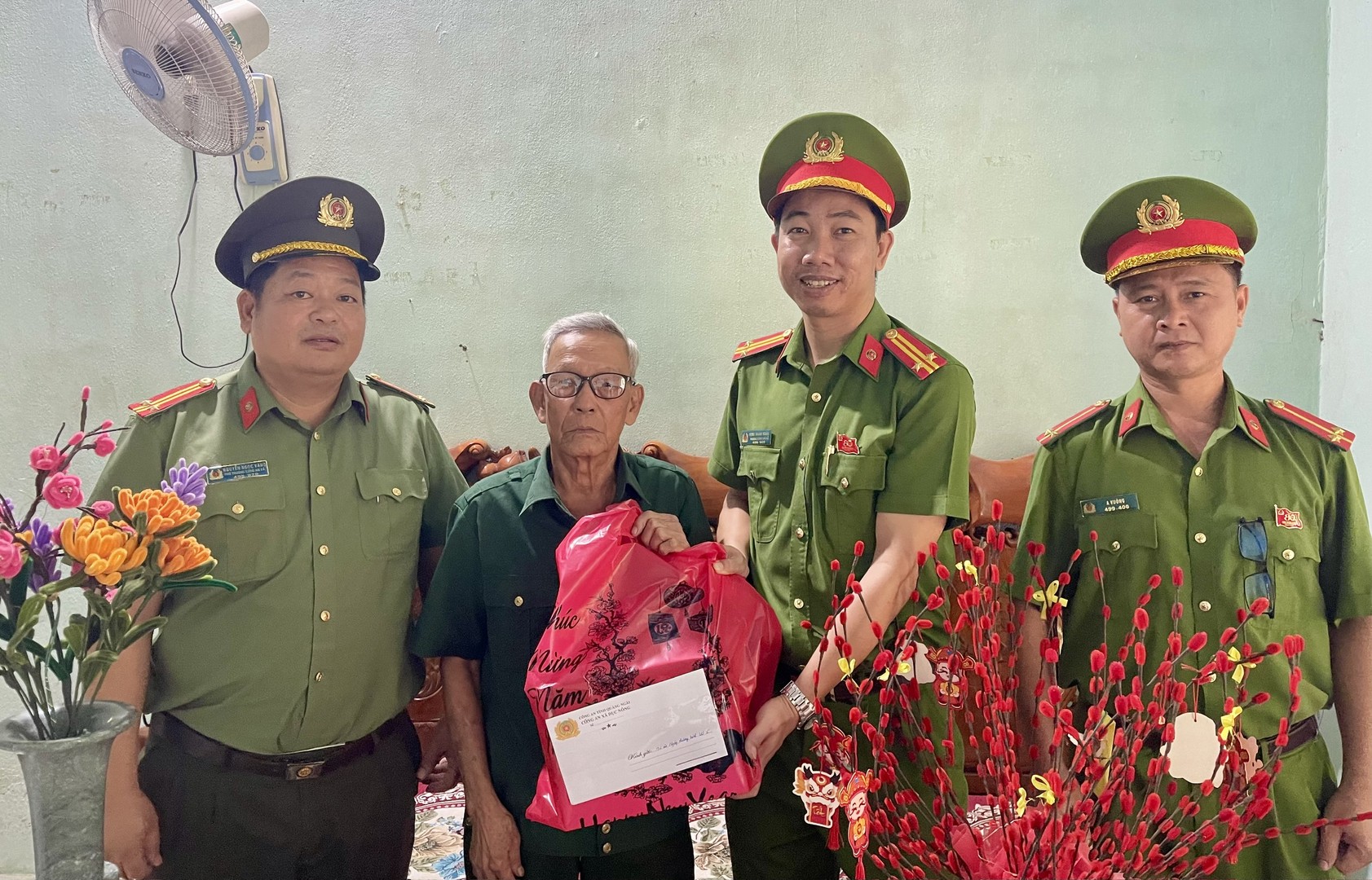 dục nông.jpg