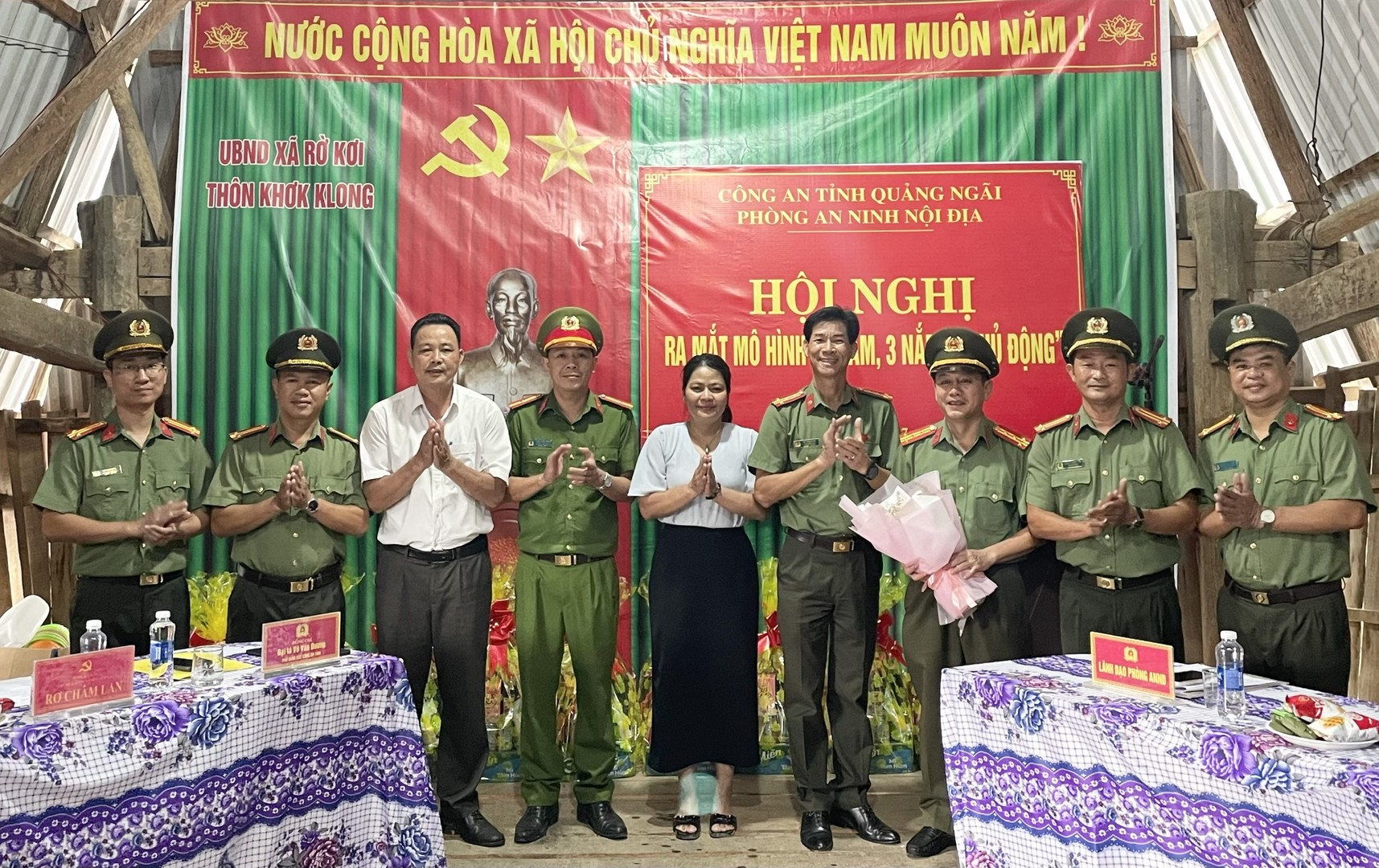 Ảnh 1. Ra mắt mô hình “3 bám, 3 nắm, 3 chủ động”.jpg