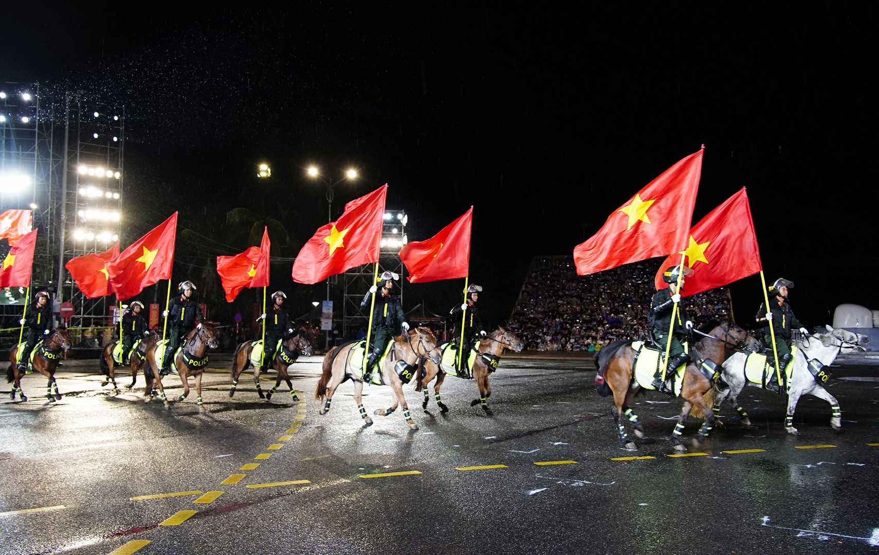 HOI THAO 3.jpg