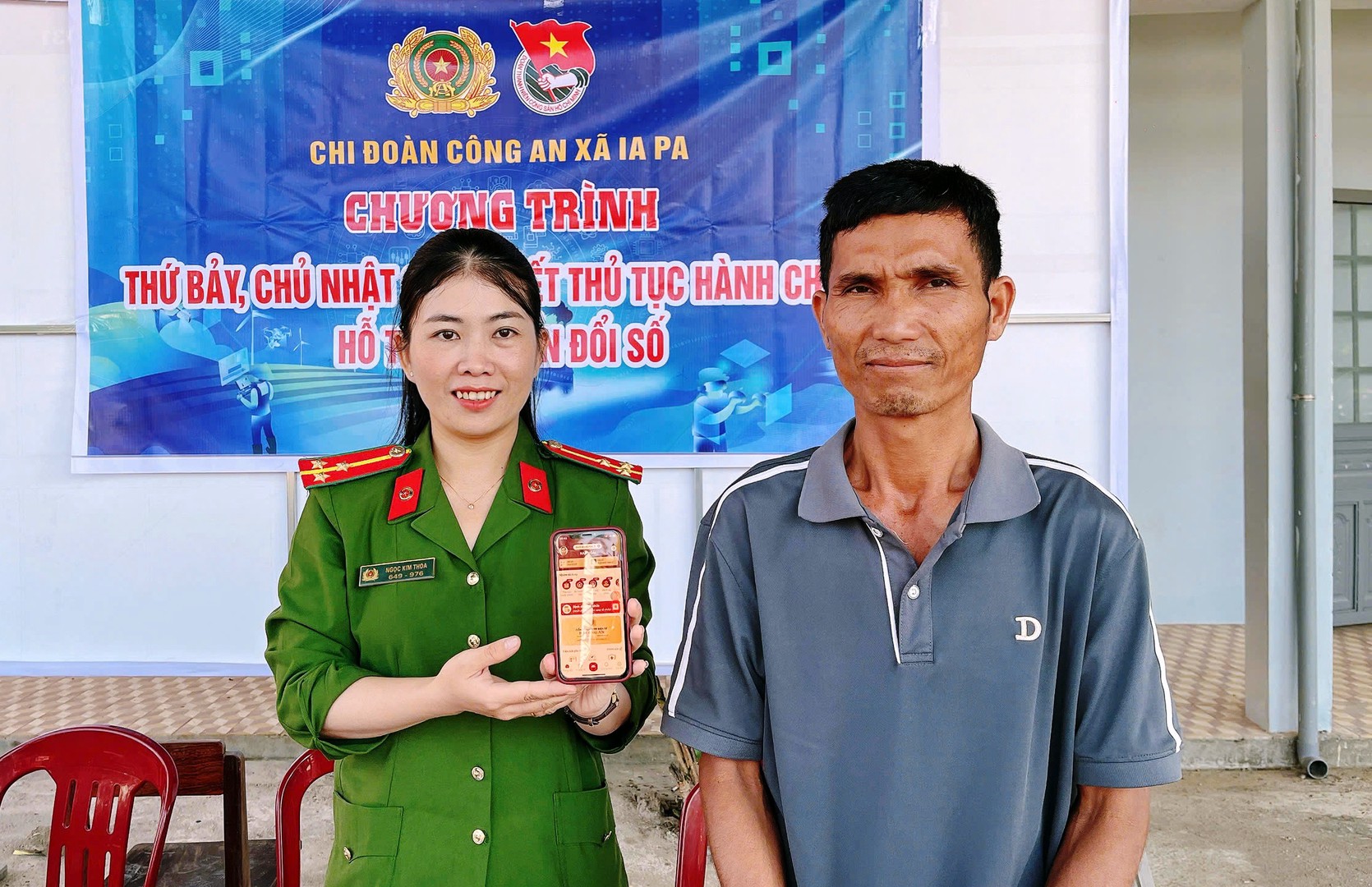CONG AN XA IA PA HO TRO NHAN DAN KICH HOAT VNEID.jpg