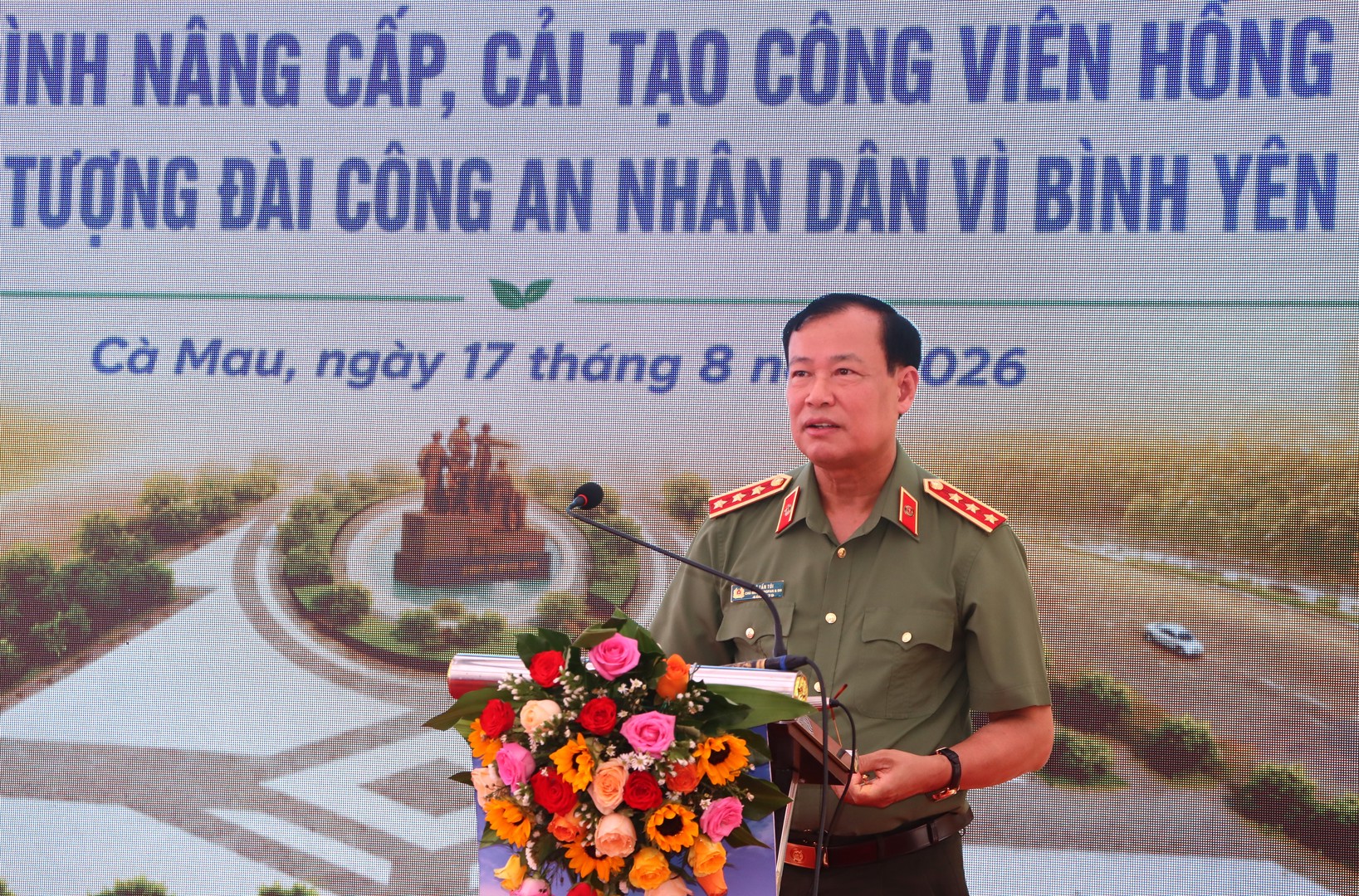 THƯỢNG TƯỚNG  LÊ TẤN TỚI.JPG