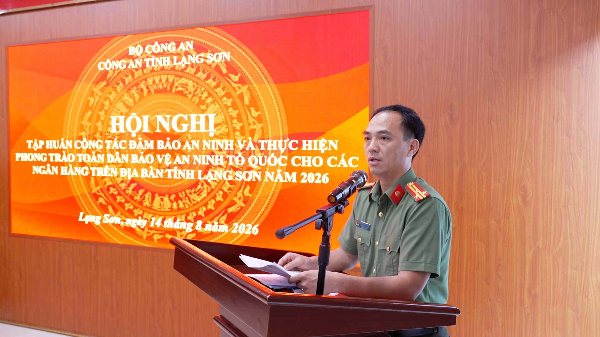 Lãnh đạo Phòng An ninh kinh tế Công an tỉnh tỉnh chuyên đề về công tác bảo đảm An ninh tại các ngân hàng.jpg
