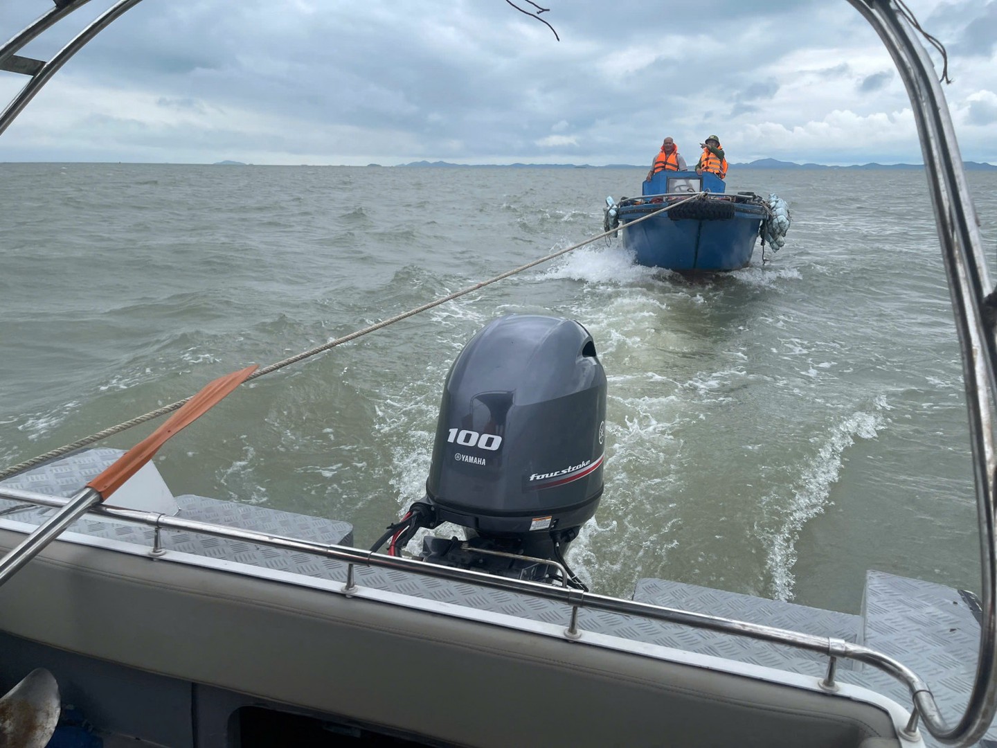 hinh-anh-keo-xuong-gap-su-co.jpg