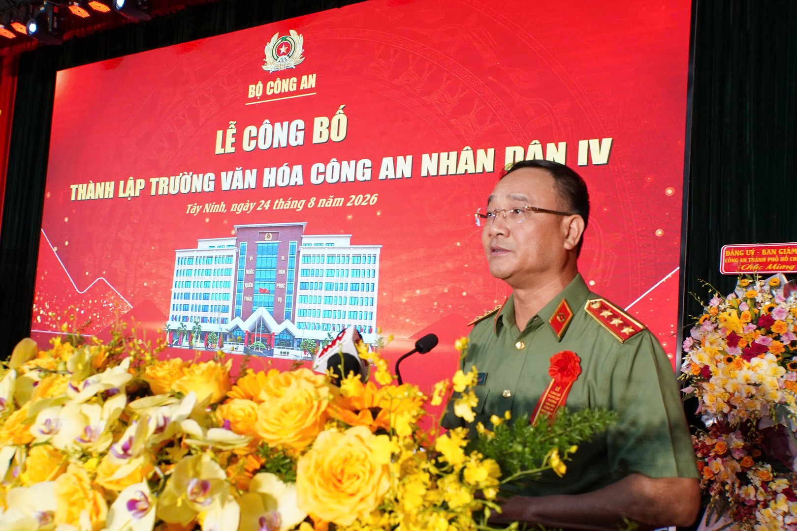 phát biểu.jpg