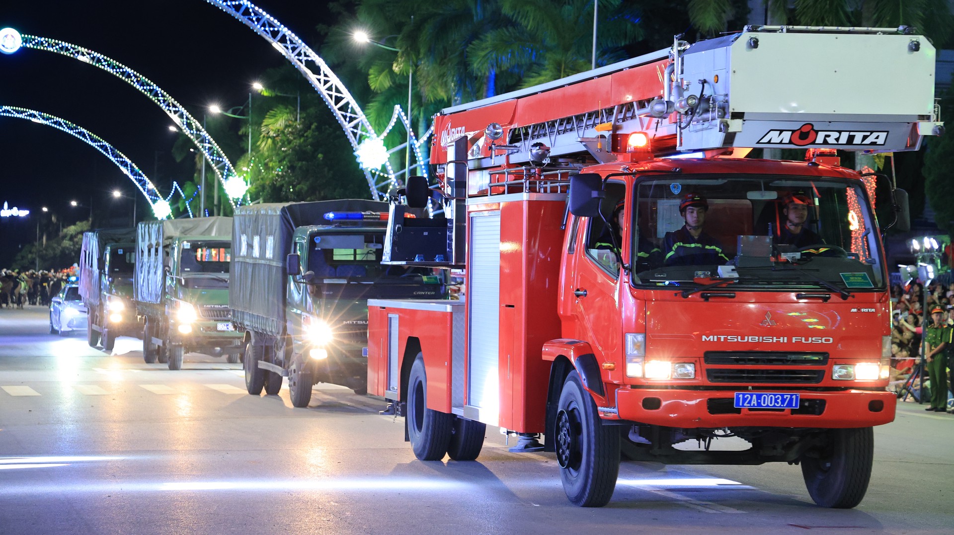 Ảnh 5. Công an tỉnh Lạng Sơn biểu dương lực lượng tại chương trình.JPG.JPG