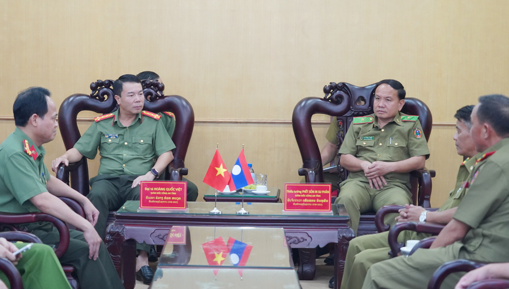 1. HUA PHAN 1.jpg