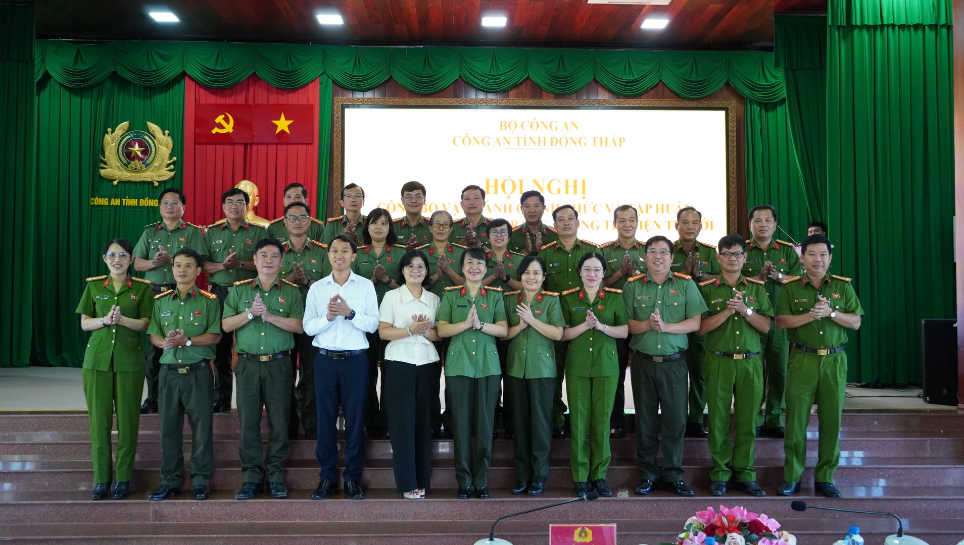 Ngay 22-7-2026 Ra mat trang Thong tin dien tu CAT - Phuong (40).JPG