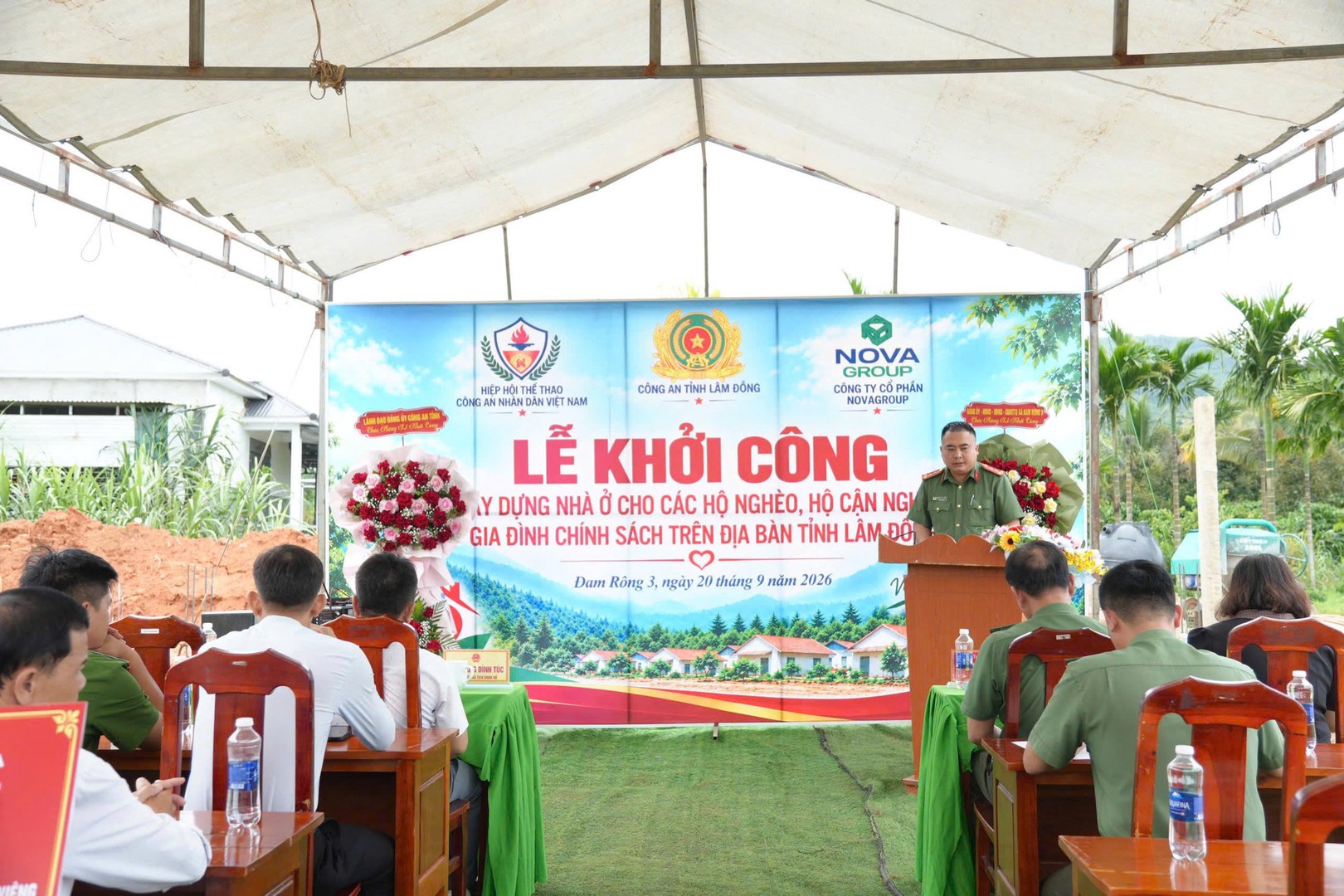 quang-canh-le-khoi-cong-nha-o-xa-dam-rong-3.jpg