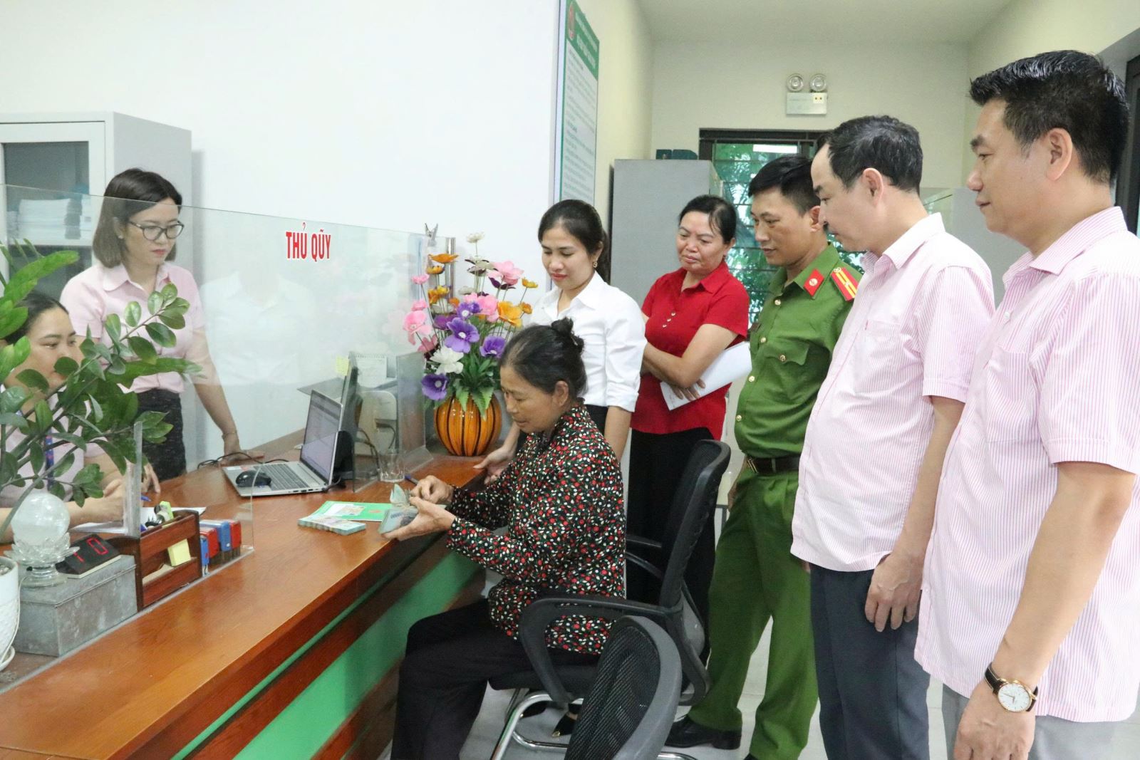 Bắc Đông Hưng hỗ trợ thủ tục vay vốn cho người sau cai nghiện.jpg