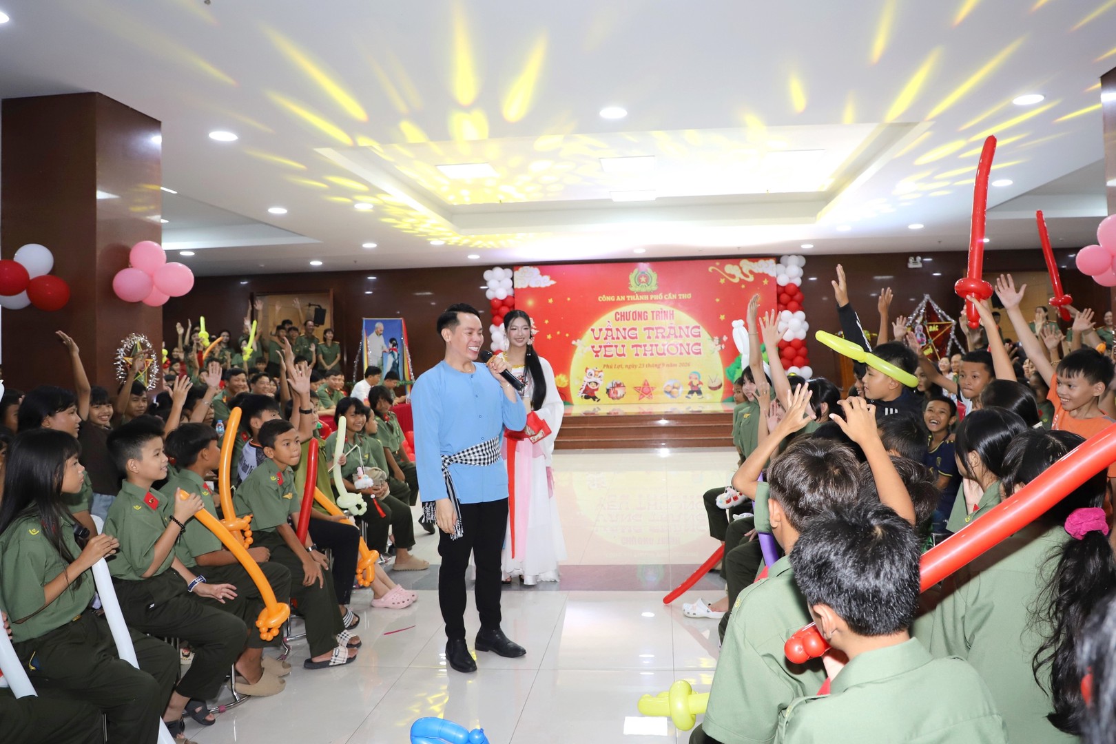 23-9-26-Trung thu Truong CA 3(7).JPG