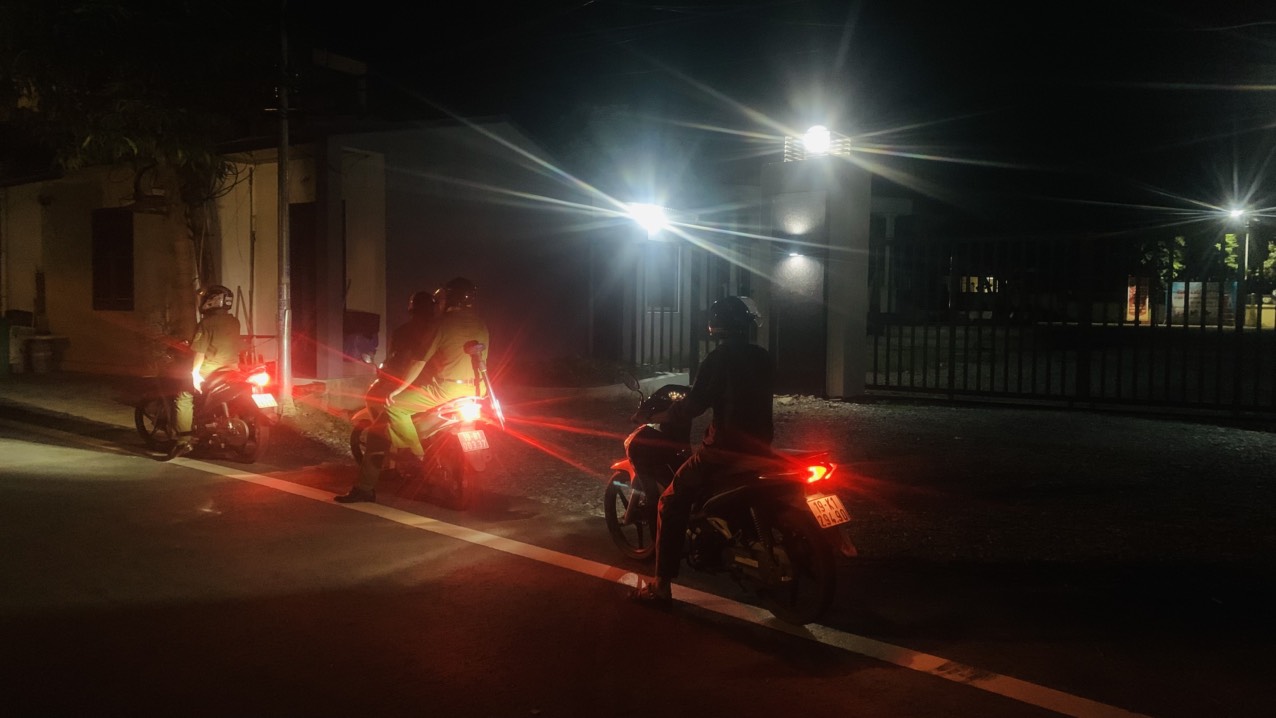 Công an xã Quảng Yên tổ chức tuần tra đêm trên địa bàn.jpg