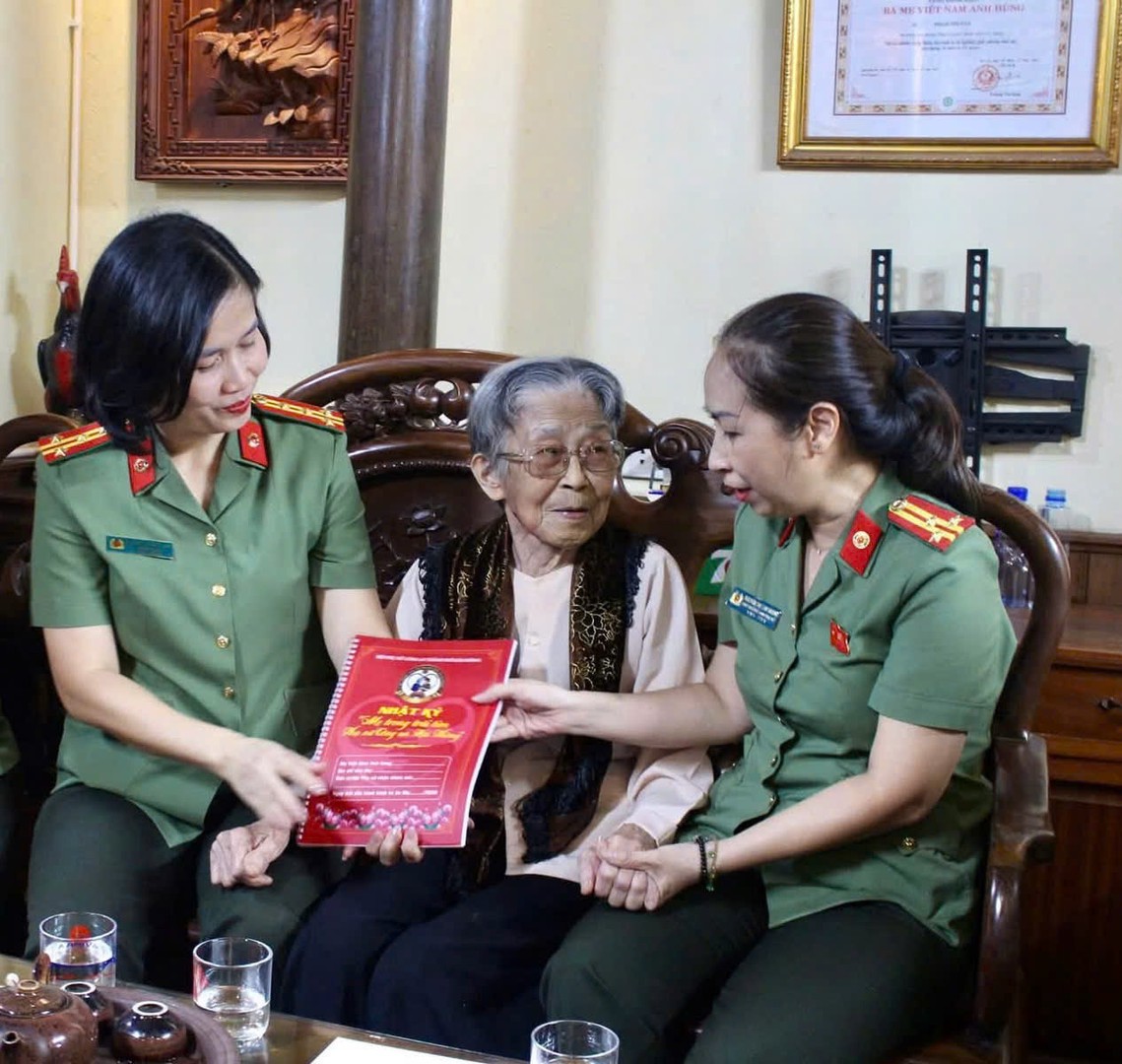 mẹ 6.jpg