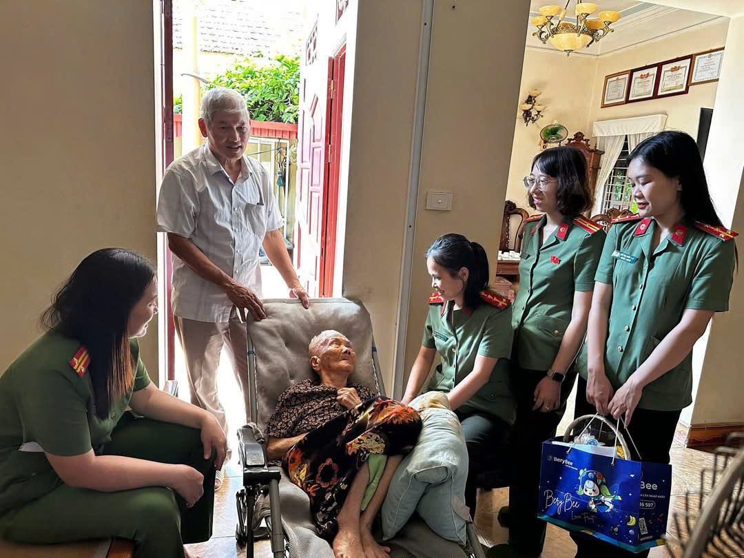 mẹ 7.jpg