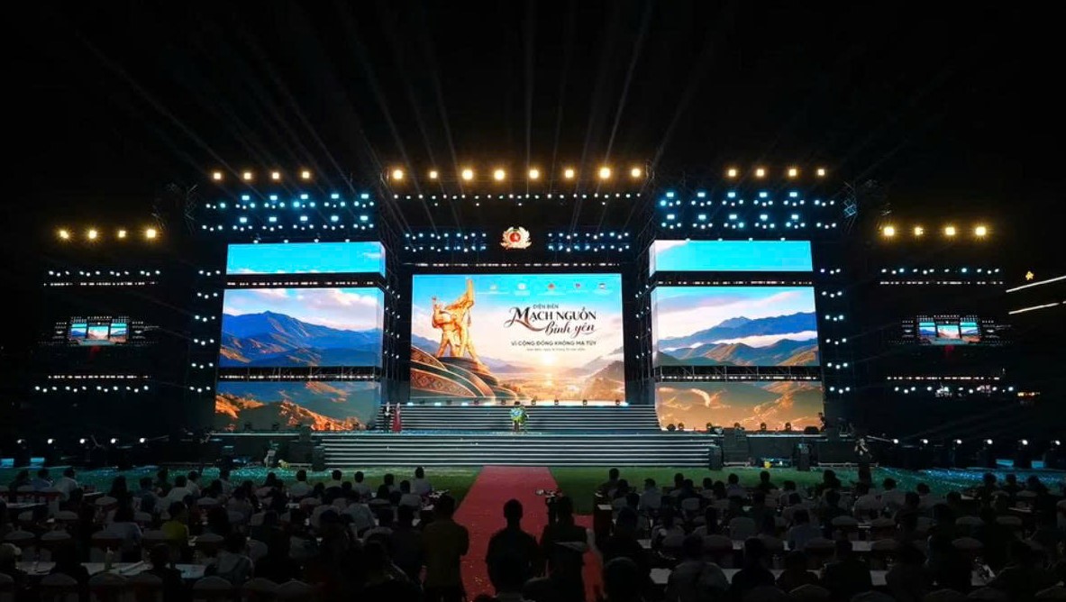 Toàn cảnh chương trình.jpg