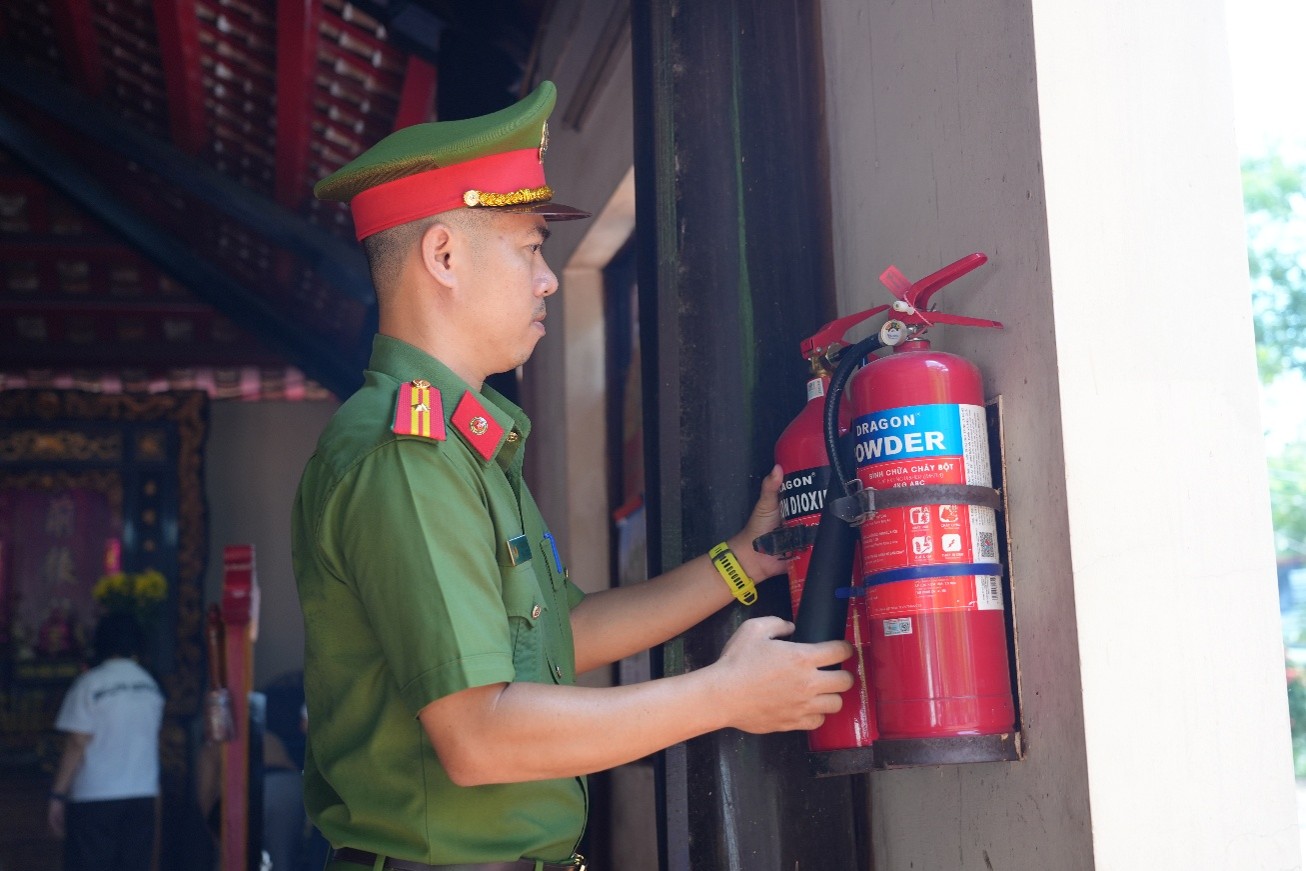Thắt chặt đảm bảo an ninh, trật tự tại Lễ hội Dinh Thầy Thím5.jpg