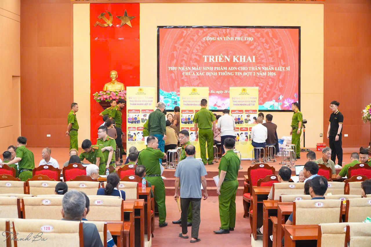 2026_10_21-Hoàng Cương 3_Hình ảnh buổi thu nhận mẫu ADN thân nhân liệt sỹ.jpg