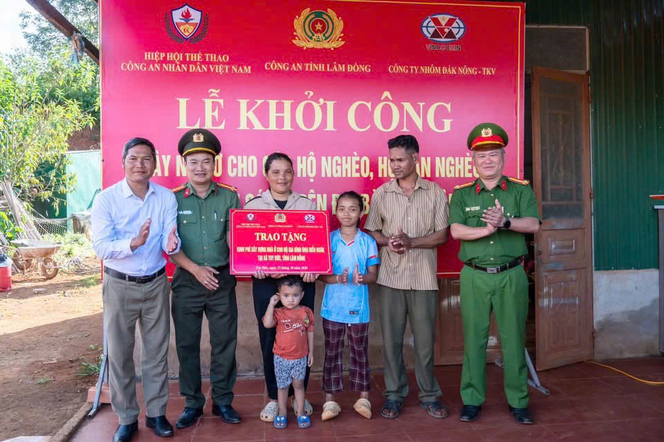 tuy đức 2.png