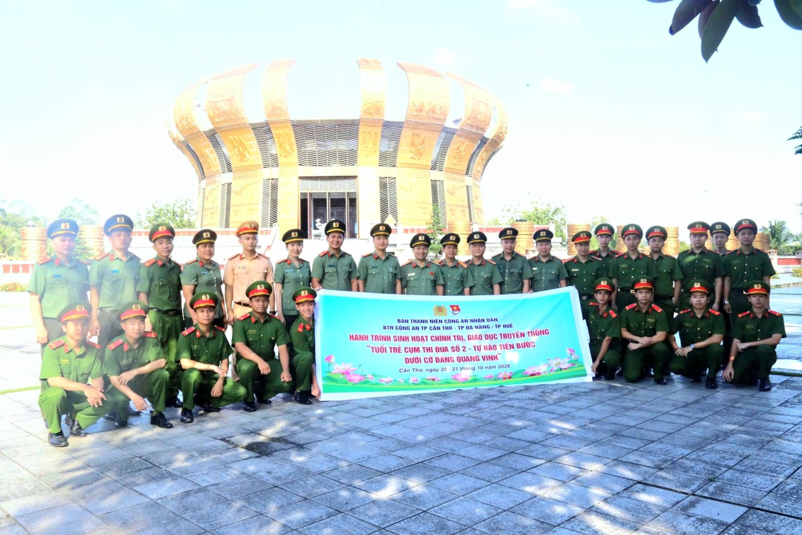 CUM 2 BAN TN CAND (9).jpg
