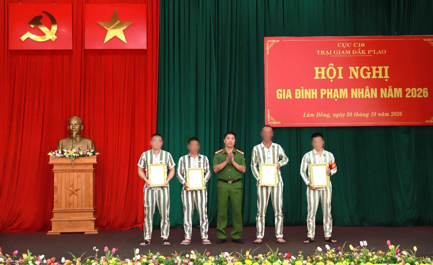Trại giam Đắk P’lao tăng cường phối hợp với gia đình trong giáo dục, cải tạo phạm nhân4.jpg