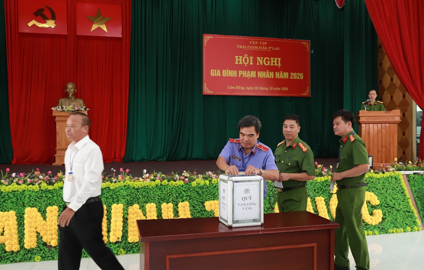 Trại giam Đắk P’lao tăng cường phối hợp với gia đình trong giáo dục, cải tạo phạm nhân2.jpg