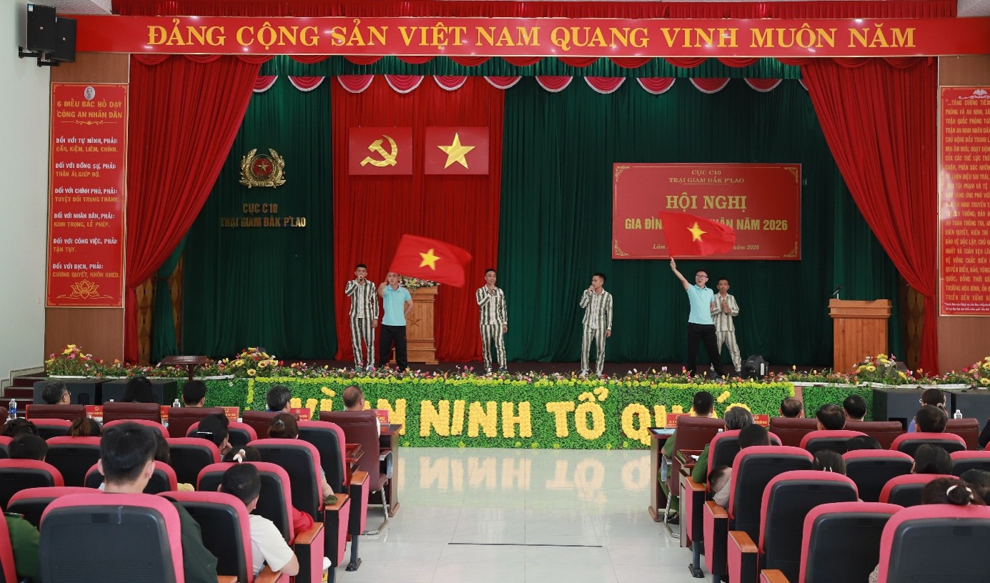 Trại giam Đắk P’lao tăng cường phối hợp với gia đình trong giáo dục, cải tạo phạm nhân.jpg