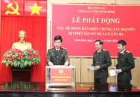 Công an tỉnh Ninh Bình phát động ủng hộ đồng bào miền Trung và Tây Nguyên bị thiệt hại do bão, lũ gây ra