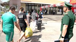 Trở về từ địa ngục “Việc nhẹ lương cao”  Kỳ 2: Lời hứa “ngọt ngào” và các thủ đoạn “tuyển” người lao động