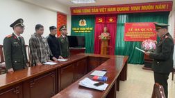 Công an thành phố Huế khởi tố 02 đối tượng về hành vi “Tàng trữ trái pháp vũ khí quân dụng”