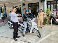 Công an thành phố Huế hỗ trợ đào tạo, sát hạch giấy phép lái xe miễn phí  cho đồng bào vùng cao