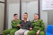 Lào Cai: Nhanh chóng bắt giữ đối tượng cướp giật tài sản tại ngân hàng