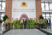 Thứ trưởng Trần Quốc Tỏ thăm, chúc Tết Công an thành phố Huế