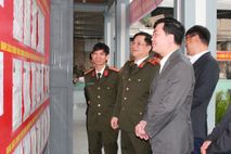 Lãnh đạo Công an tỉnh Nghệ An kiểm tra công tác bầu cử