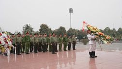 Công an tỉnh Cao Bằng tổ chức sinh hoạt chính trị nhân dịp kỷ niệm 78 năm học tập, thực hiện Sáu điều Bác Hồ dạy Công an nhân dân