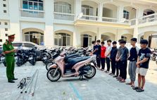 Bắt tạm giam nhóm đối tượng mang hung khí gây rối trật tự công cộng từ nguồn thông tin trên mạng xã hội