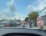 Cảnh sát giao thông kịp thời mở đường đưa bệnh nhân cấp cứu