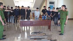 Bắt khẩn cấp 9 đối tượng mang hung khí nguy hiểm hỗn chiến khiến 2 người nhập viện cấp cứu