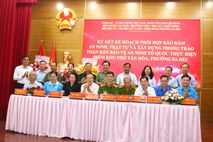 Ký kết phối hợp thực hiện bảo đảm an ninh trật tự và xây dựng phong trào toàn dân bảo vệ an ninh Tổ quốc “điểm”