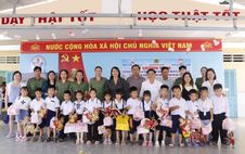 Cà Mau: Ấm áp trung thu - vững vàng kỹ năng số