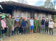 Công an tỉnh Quảng Ngãi kịp thời giúp đỡ, đưa những người đi lạc trở về đoàn tụ với gia đình