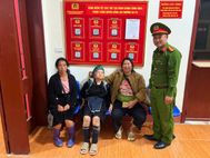 Công an phường Sa Pa, tỉnh Lào Cai nhận được thư cảm ơn sau khi tìm thấy cụ bà đi lạc nhiều ngày