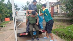 Quảng Ngãi: Công an xã Tây Trà kịp thời đưa người dân đi cấp cứu trong tình huống nguy cấp