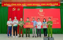 Công an tỉnh Lâm Đồng tiếp nhận, phân bổ nhu yếu phẩm Bộ Công an hỗ trợ người dân bị ảnh hưởng do mưa lũ