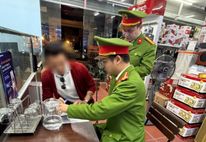 Hà Nội: Xử lý cơ sở kinh doanh pháo hoa trái phép