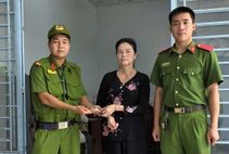 Người dân gửi thư cảm ơn chiến sĩ Công an nhặt được của rơi, tìm người trả lại