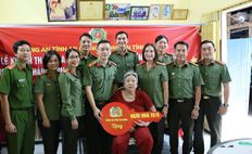 Công an tỉnh An Giang bàn giao công trình “Ngôi nhà 19/8” và sinh hoạt chính trị tại Cà Mau