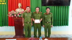 Lãnh đạo Công an tỉnh Đồng Tháp thăm hỏi, động viên cán bộ, chiến sĩ Công an bị thương trong lúc làm nhiệm vụ