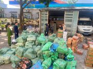 Công an tỉnh Quảng Ninh kịp thời ngăn chặn, bắt giữ số lượng lớn thực phẩm không rõ nguồn gốc, xuất xứ