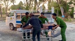 Công an xã kịp thời cứu người đàn ông bị co giật giữa đường